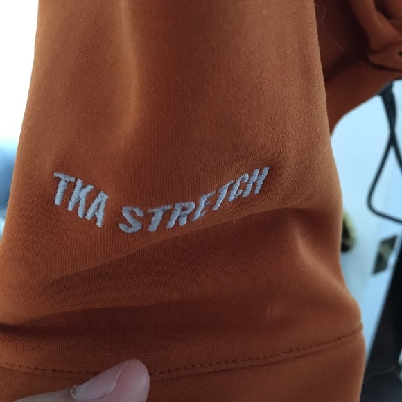 North Face Orange Sweater size medium TKA stretch - Picture 4 of 4